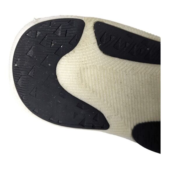 NEW BALANCE Fuel Cell Rebel V2 Running Shoes Size 10.5B - Picture 14 of 15